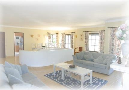 Villa Front room